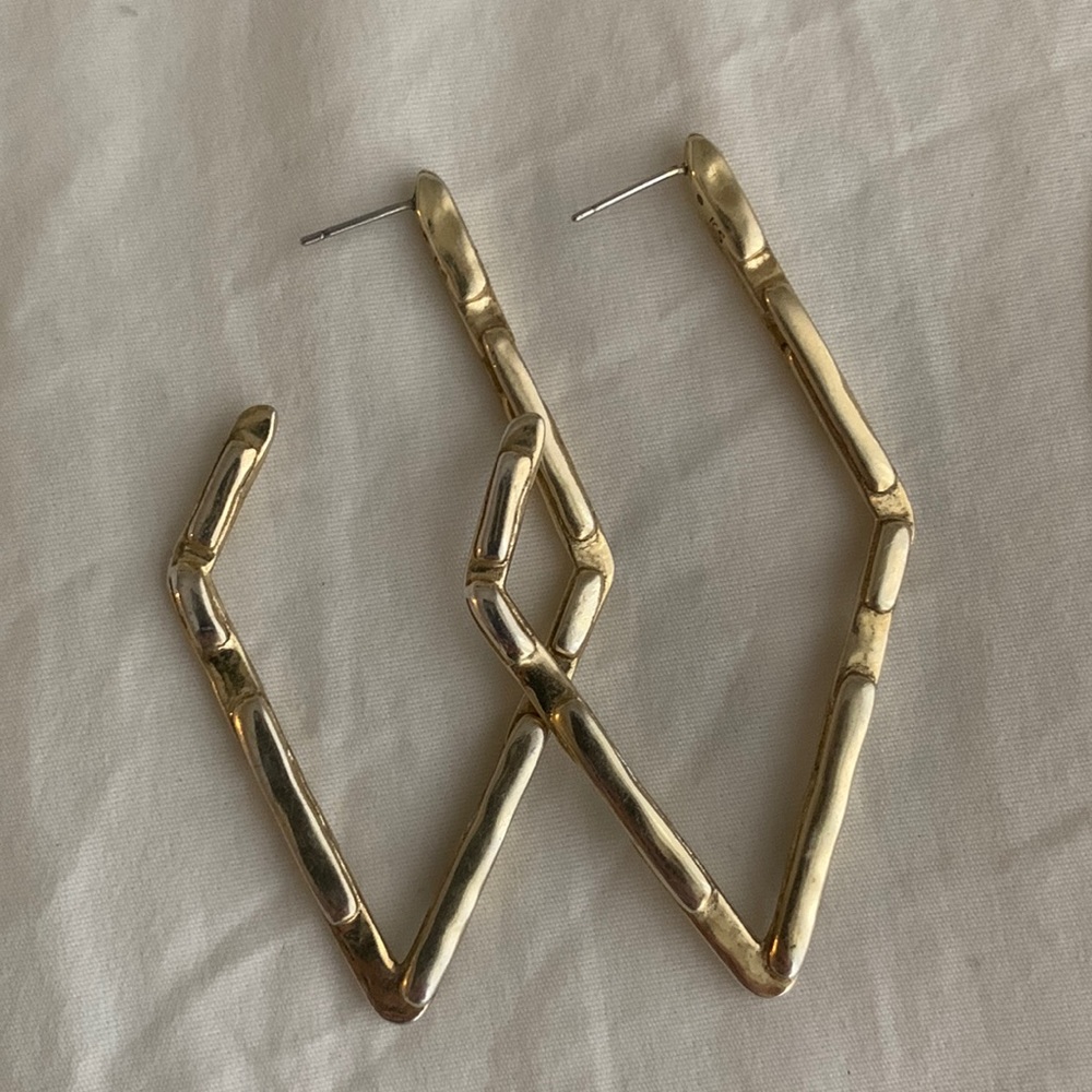 Kendra Scott diamond shaped gold hoops
